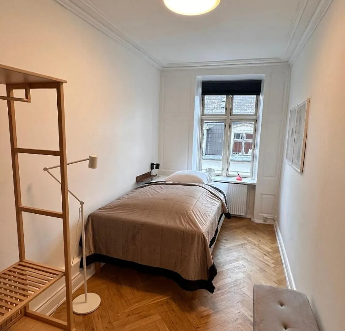 Studio 1 Til 3 Copenhague 0*,  Danemark