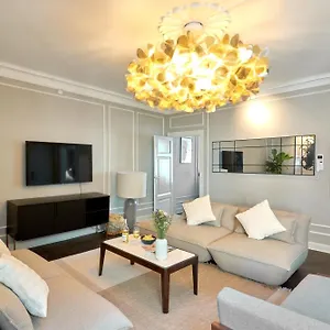 220sqm Designer - Center - Private Balcony København